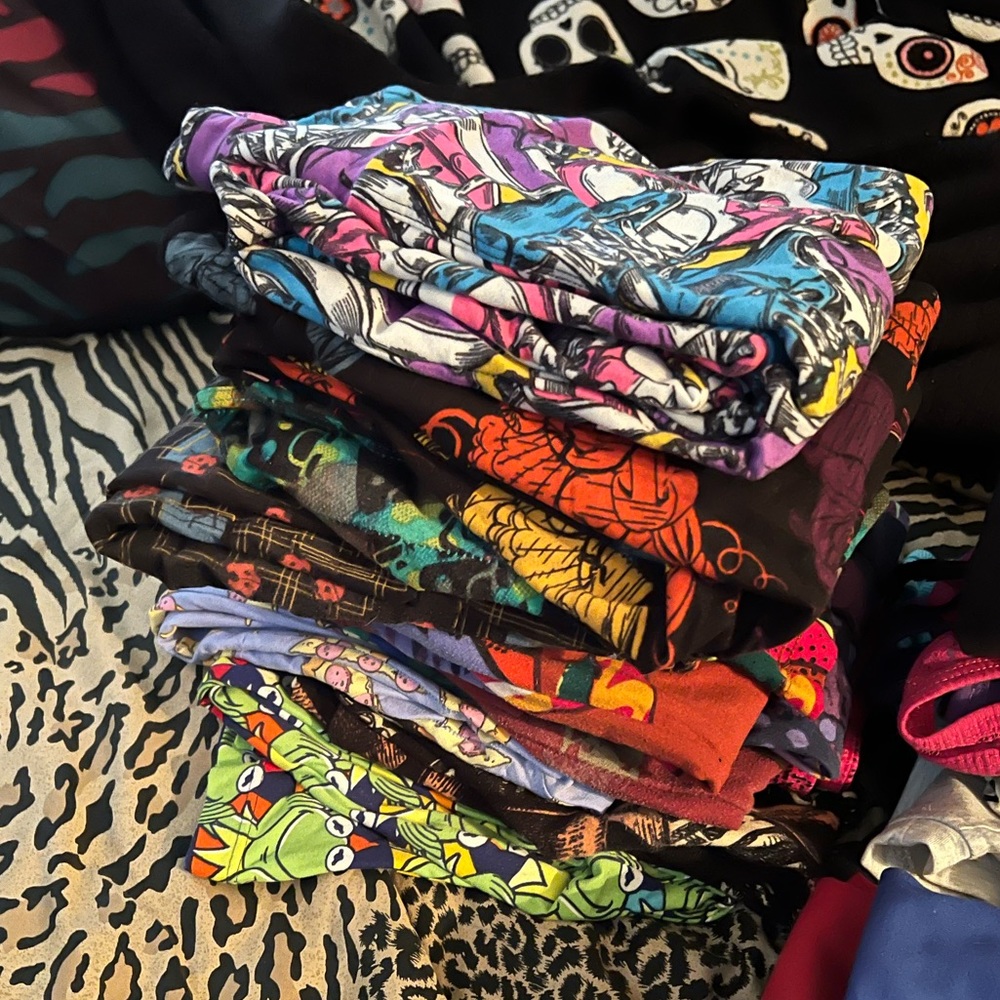 12 pairs of LuleRoe leggings